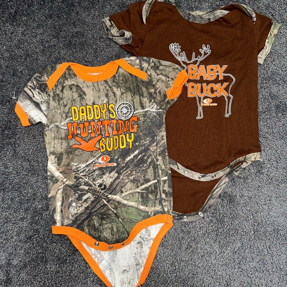 Mossy Oak Graphic Print Onesie Pack of 2